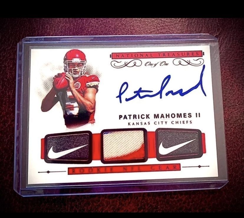 Patrick Mahomes Autographed Rookie RP Card