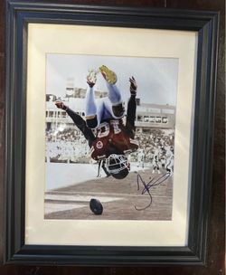 Framed Tyreek Hill Autographed Photo – Kansas City Chiefs NFL Memorabilia