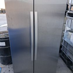 Fridge In Working Condition Delivery Available 