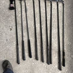 Used Tommy Armour 845 Golf Bag. 15 Golf Clubs. 6 Golf Club Sleeves. 