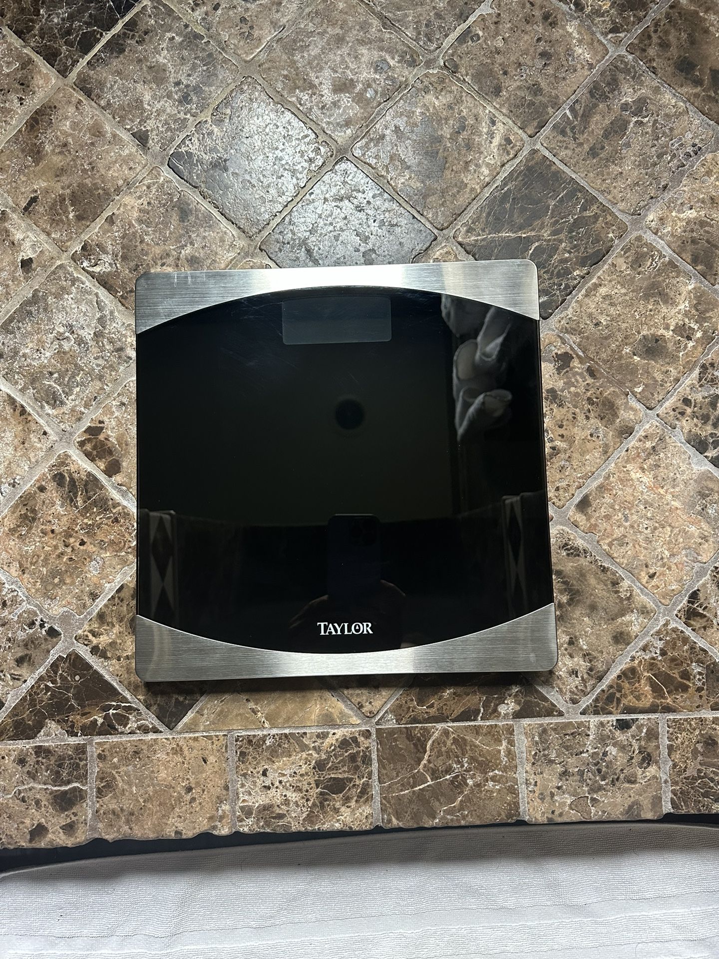 Taylor, Digital Bathroom Scale