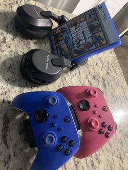 GTA 5 for ps5 and two Xbox controller