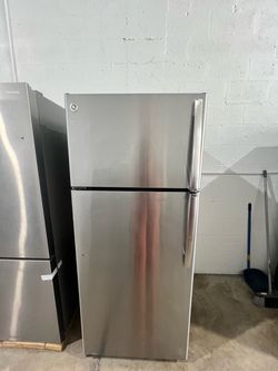 Refrigerador GE de 28 inches