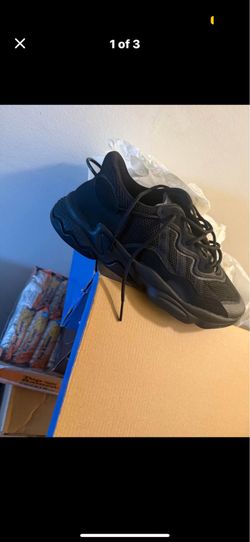 Addidas ozweego size 11.5