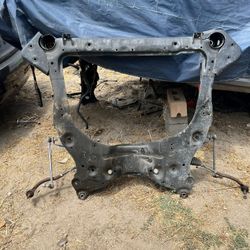 Subframe Nissan Altima 18. 2.5