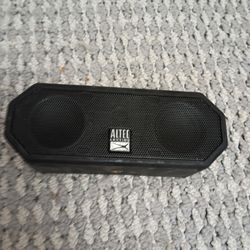 ALtec Lansing Jacket H20 4 Portable Speaker System
