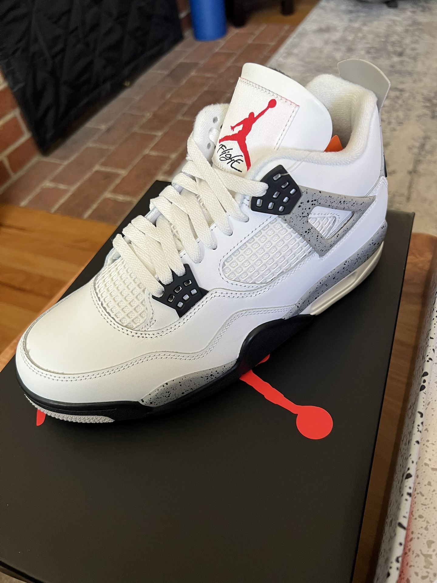 Jordan 4 White Cement