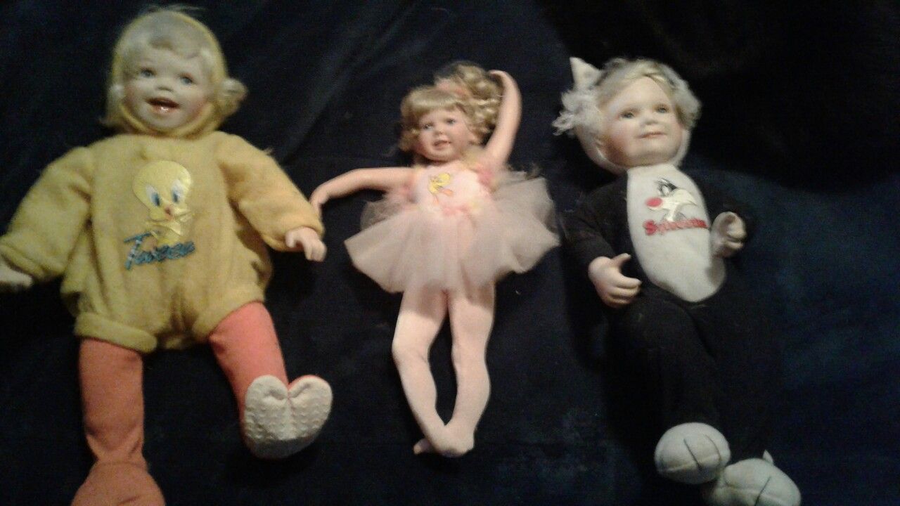 Tweetybird/ sylvester porcelain dolls!!