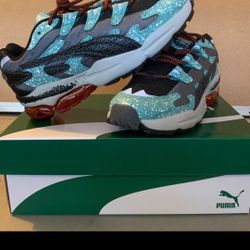 Size 9 Puma Space Punk Sneakers 