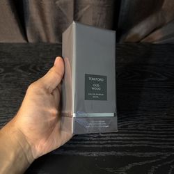 Tom Ford Oud Wood Eau de Parfum *READ DESCRIPTION*