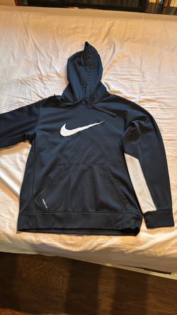 Nike therma fit pullover sweatshirt M