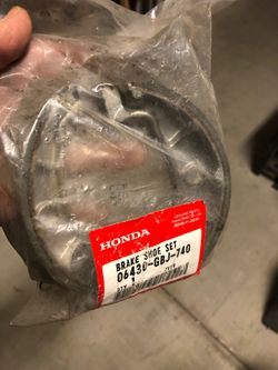 Brake shoe set for Honda rebel 250 1996-2004 original honda new