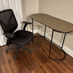 Modern Wood Desk / Console Table – Compact & Sturdy