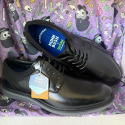 Black shoes size 10 Nunn Bush