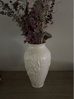 Decorative Lenox Ceramic Vase With Dried Flowers