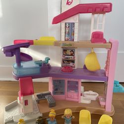 Fisher-Price Little People Barbie House
