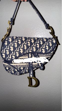 Sadie bag with extra strap