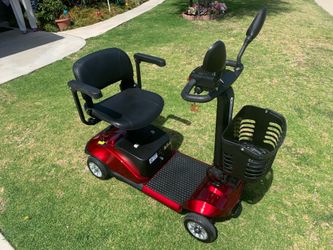 Mobility scooter four wheel