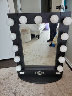 Makeup mirror Vanity Girl Hollywood Free Delivery Available
