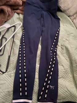 Pink yoga pants. Size xs.