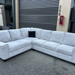 Sectional Couch 