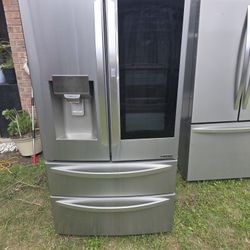 Refrigerator 