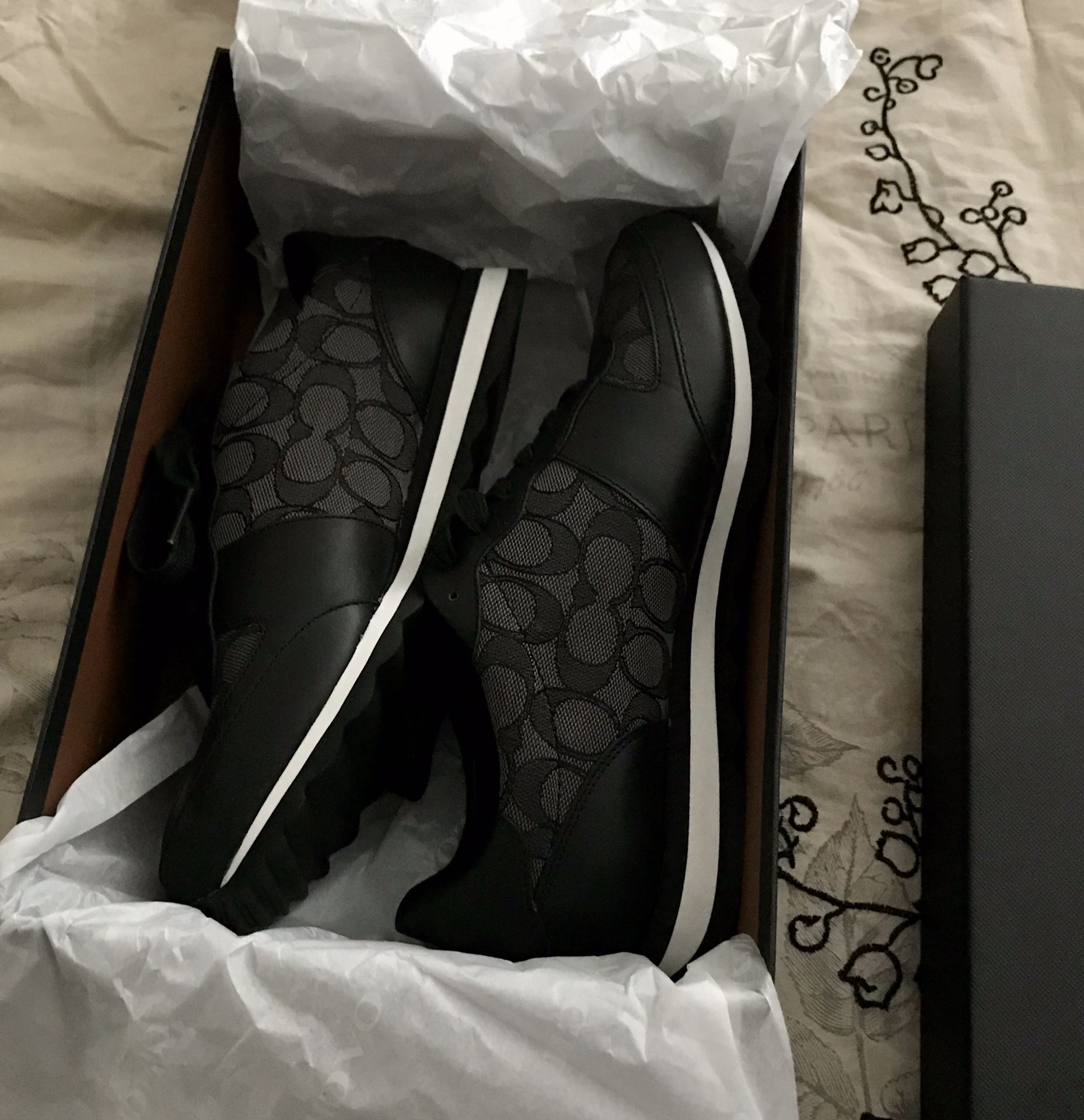 Coach Signature Jogger- Size 9, Smoke/Black
