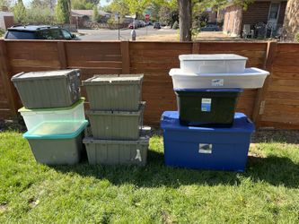 10 Storage Bins With Lids