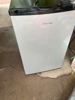 Small refrigerator works great no issues