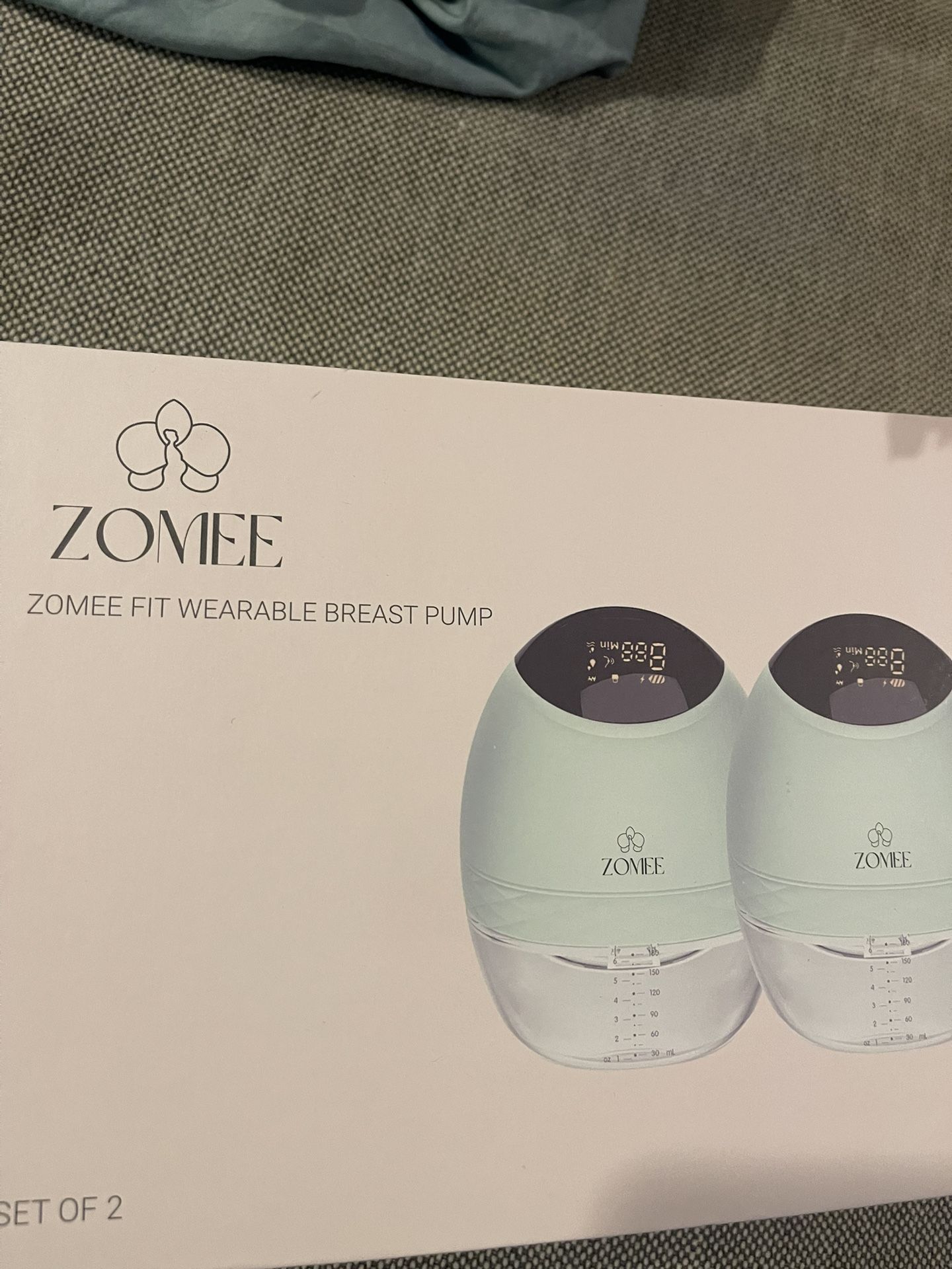 Zomee Brand New Breast Pump And Storage Bags