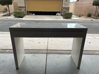 IKEA malm desk