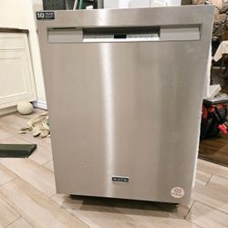 Dishwasher Whirlpool 