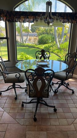 Free dining set