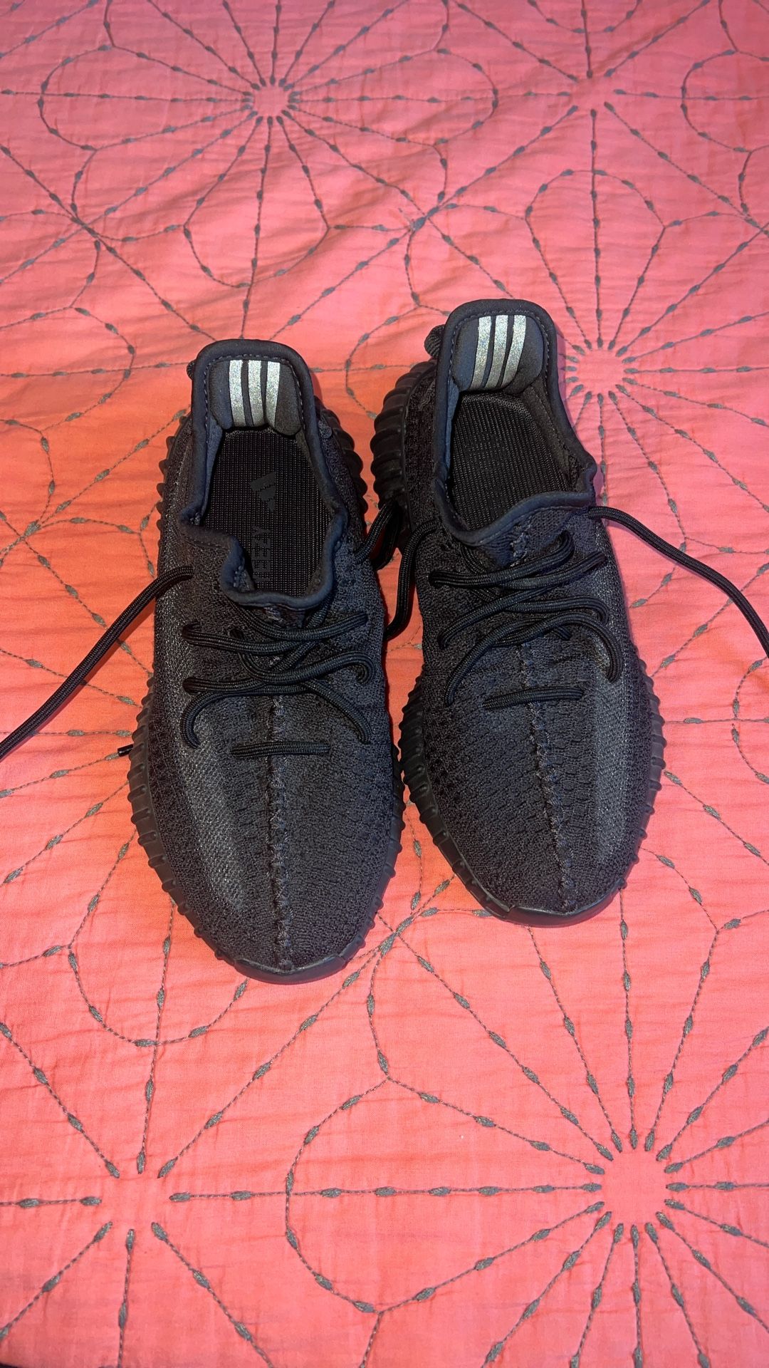 Yeezy Adidas Tennis Shoes Size 6 ๐บ๐ธ No Box