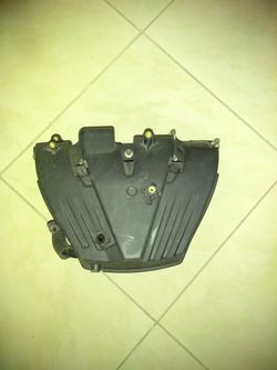 04-07 Colorado intake manifold 2.8.