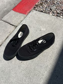 BOYS VANS SHOES SZ 5.0 - Men’s Size 5.0