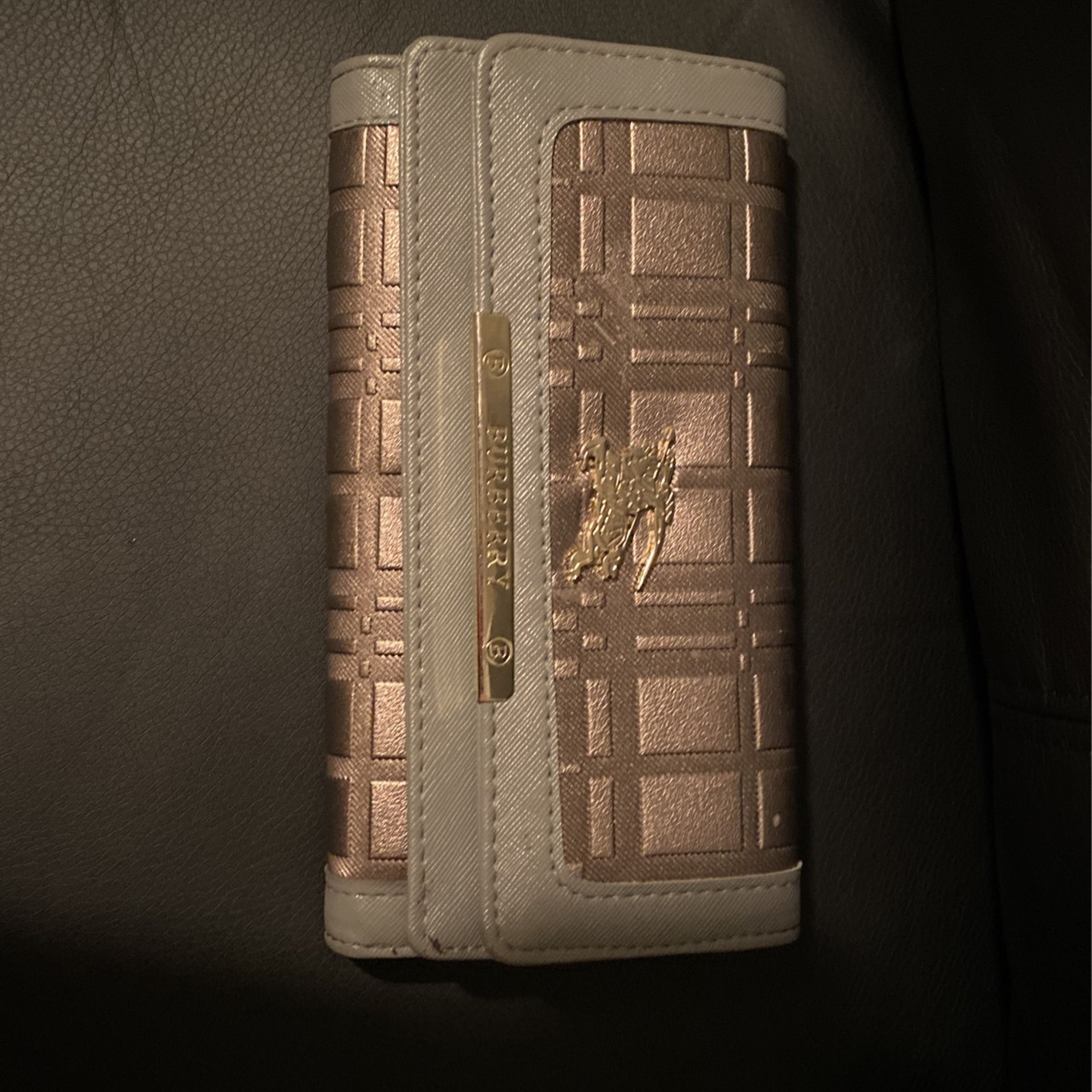 Burberry Folding Wallet (Barely Used)