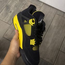 Jordan 4 
