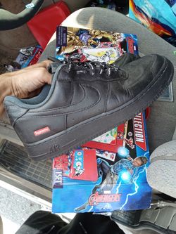 Mens supreme nike air force sz 11