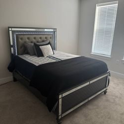 Brand New Full Size Bed Comes With Everything Frame Box Spring Mattress And Lights Up