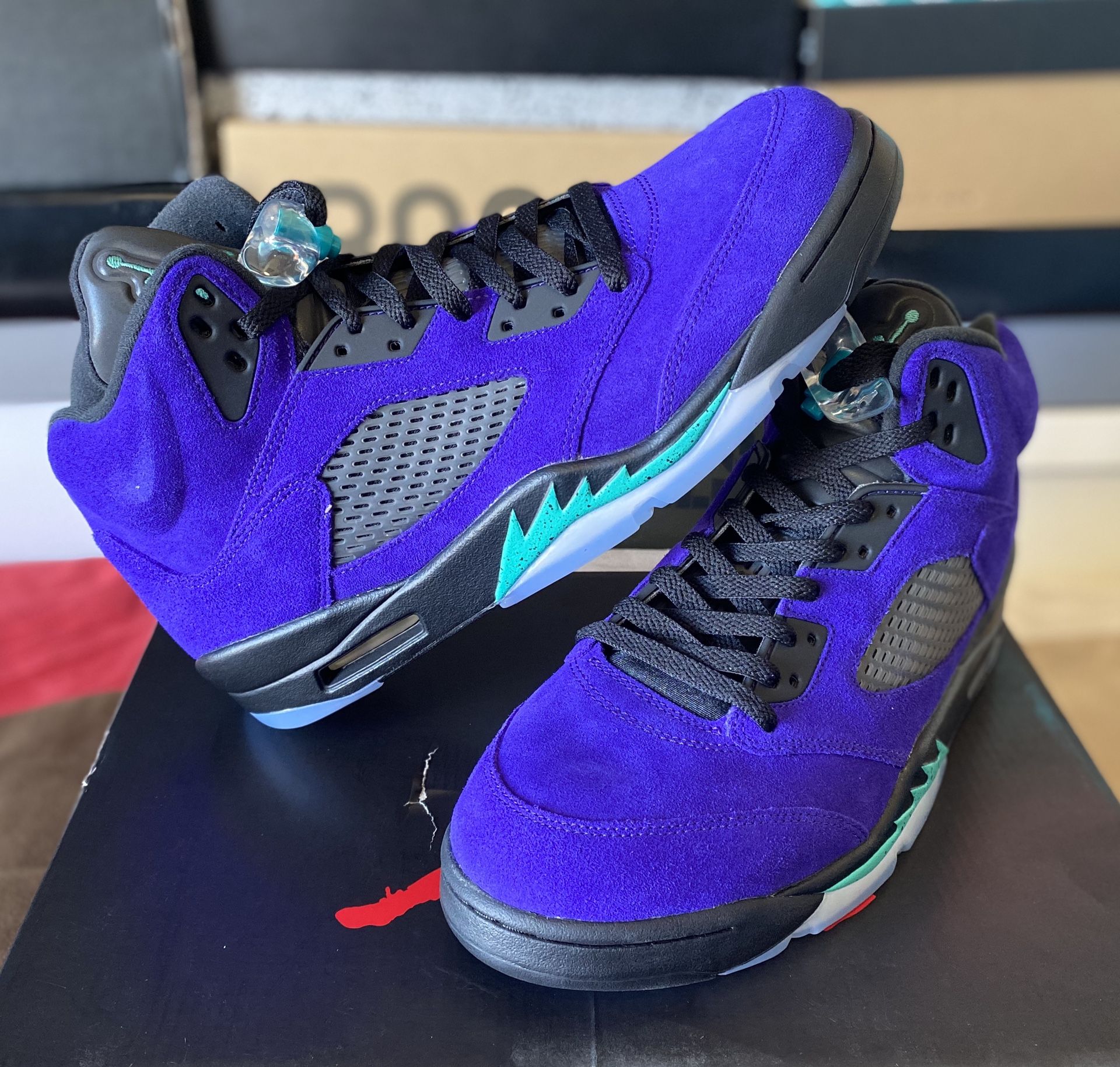 Jordan 5 Alternate Grape, 136027-500