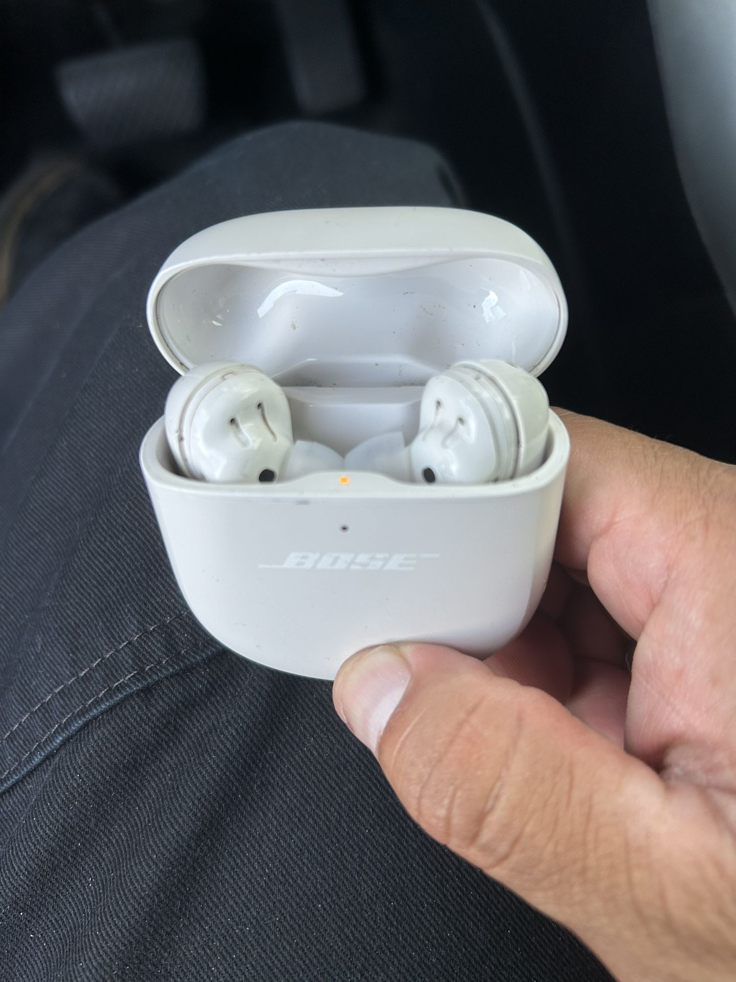 Bose QC Earbuds. (poor Condition)
