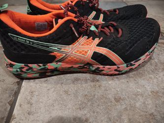 Asics Gel Noosa Tri 12- Practically Brand New