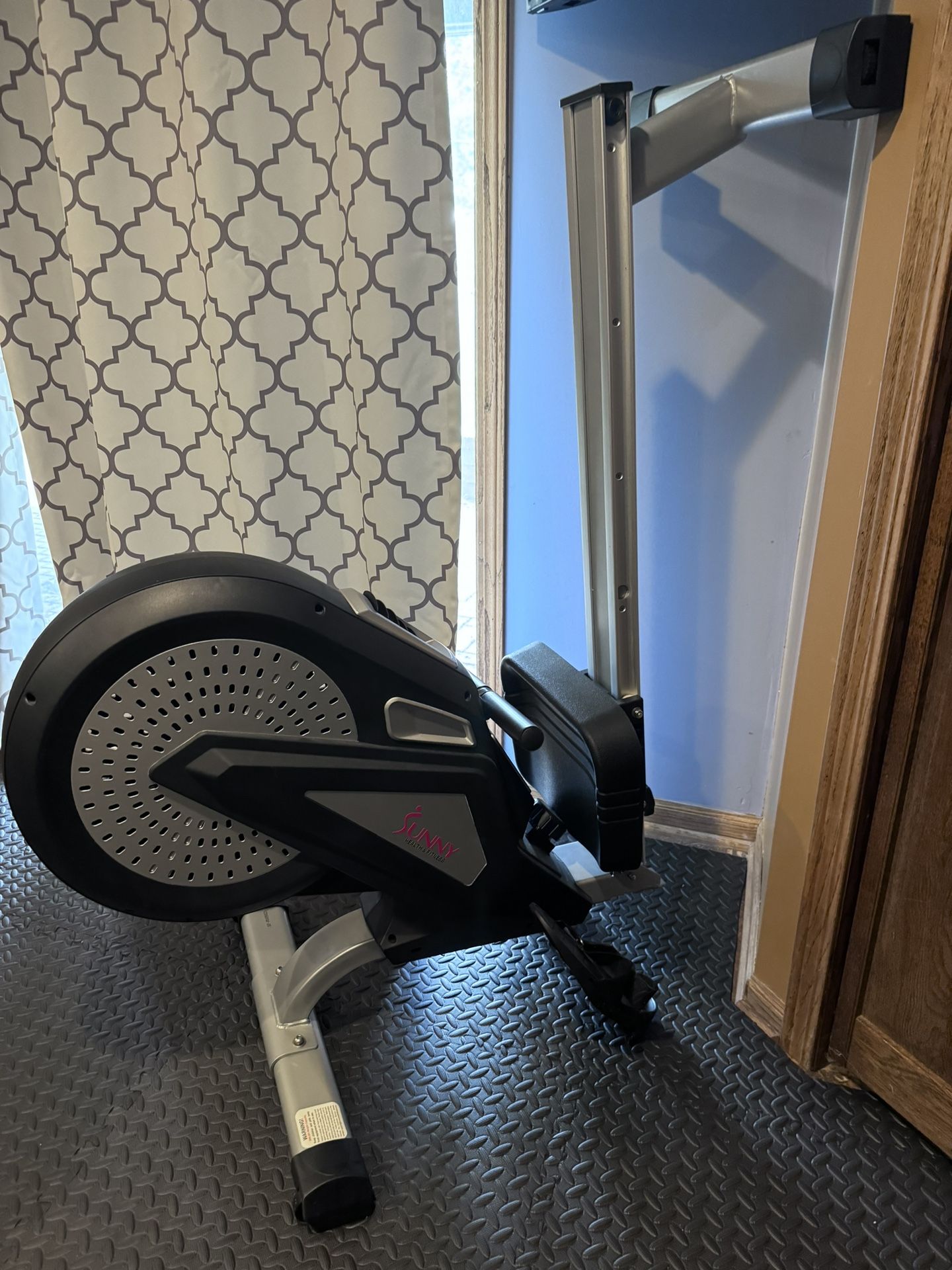 Sunny Health & Fitness SF-RW5623 Air Rowing Machine Rower w/ LCD Monitor