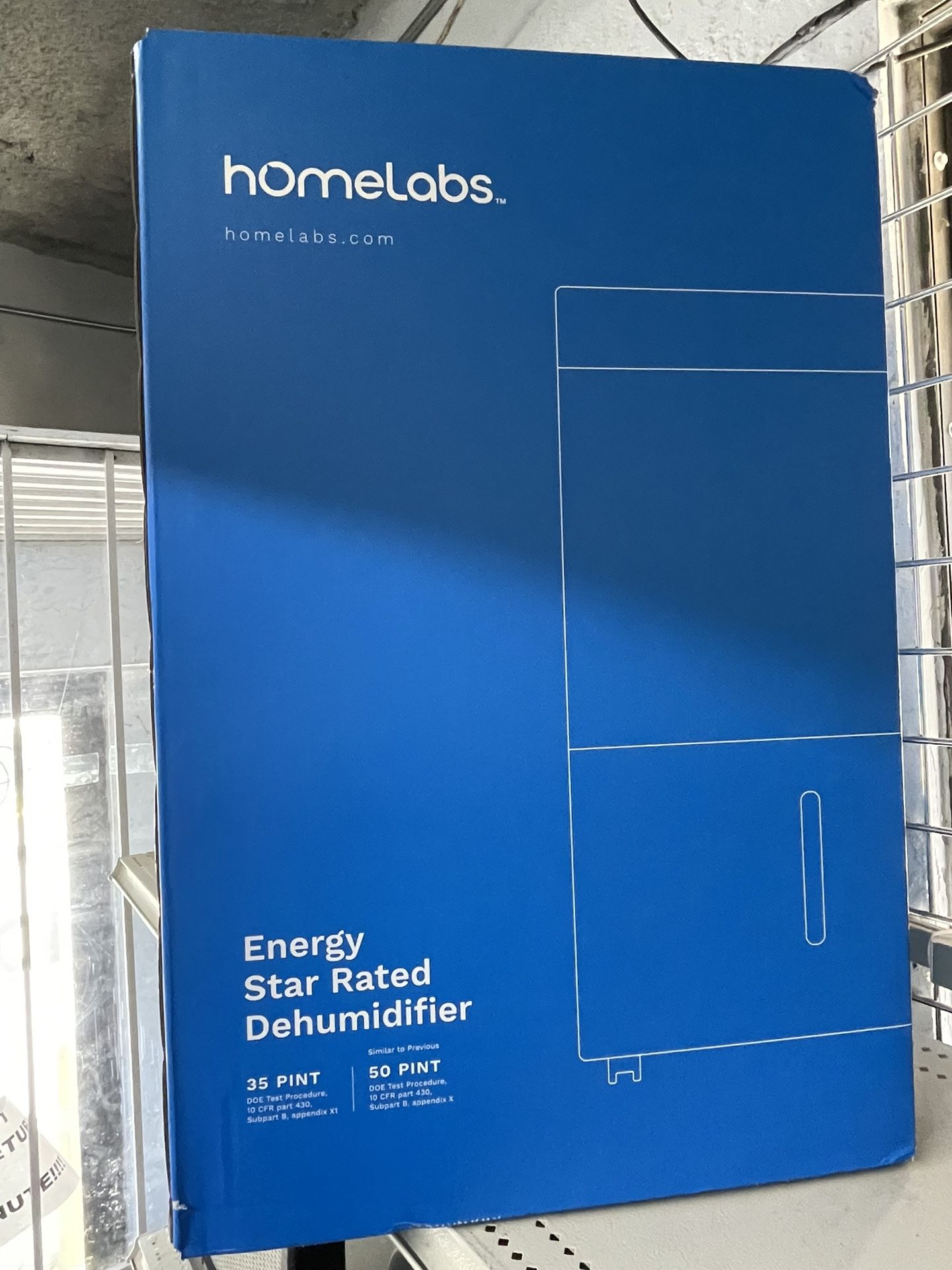 Home Labs DEHUMIDIFIER 35 Pint Model: HME021002N
