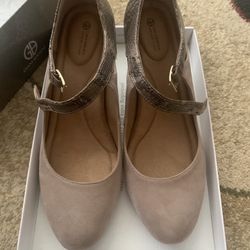 Giani  Bernini  Women Shoes Size11 M It’s Brand New Still In The Box Never Used It Selling For $30
