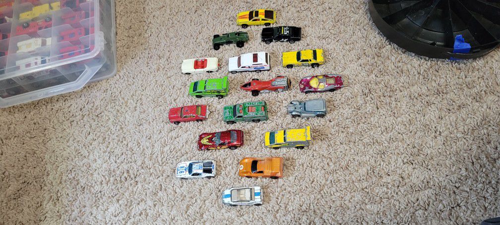 Hot Wheels Redline Rally Case Lot With Redlines and BWs