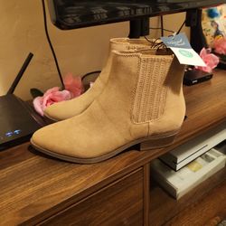 Womens Boots