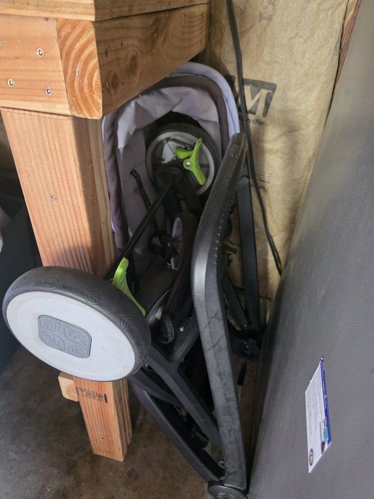 Free Stroller