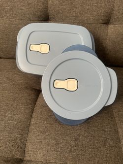 Tupperware container